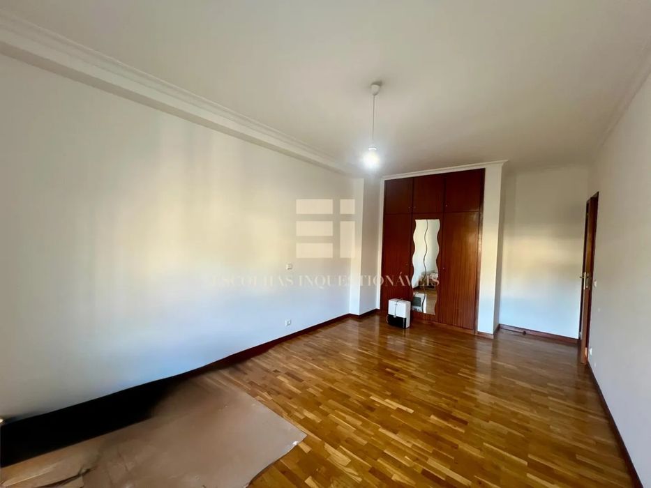 Apartamento T3 Parada de Todeia
