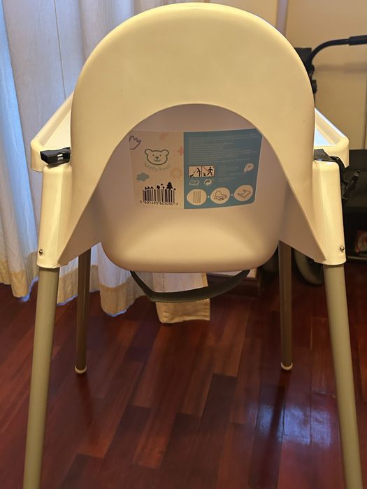 Cadeira de refeição para bebé