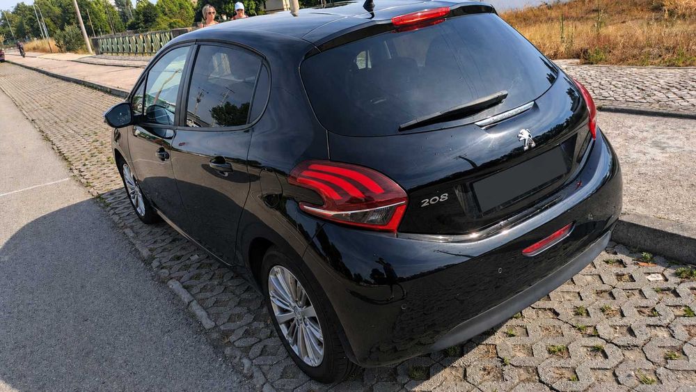 Peugeot 208 1.6 BlueHDi Style Edition