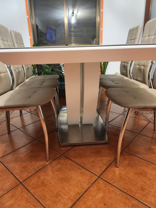 Conjunto Mesa de Jantar Moderna (2m x 1m) + 6 Cadeiras Estofadas