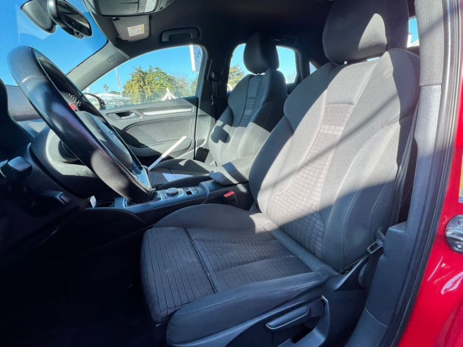Audi A3 Limousine 2.0 TDI S-line foto 3
