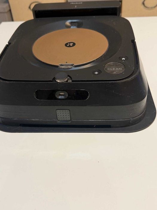 iRobot Braava Jet m6 – robot mopujący + zestaw nowych padów