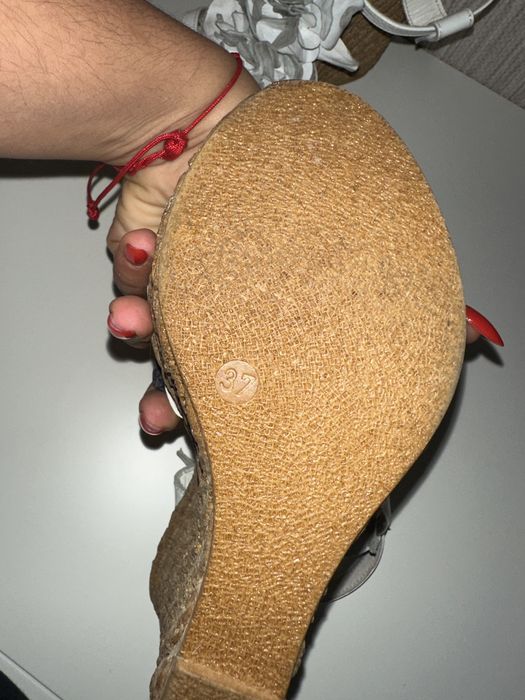 Sandálias Haity EM PELE