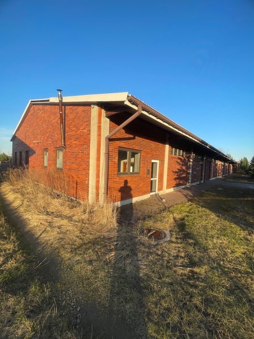 Hala magazynowo-produkcyjna z powierzchnią biurową / plac TIR / 1200m2