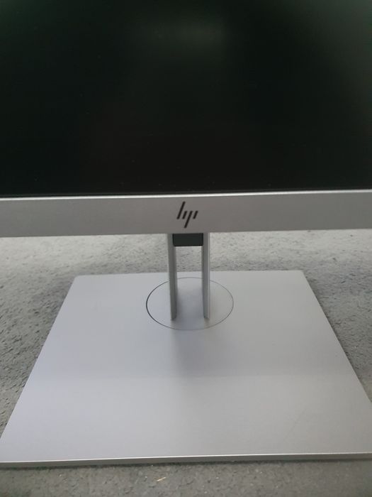 Monitor hp  E233 używany