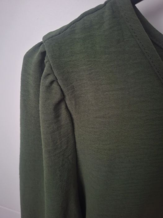 Zielona elegancka bluzka