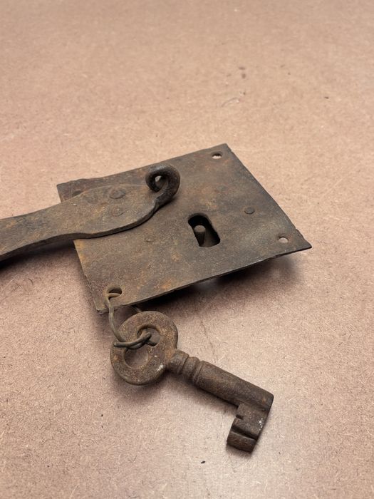 Fechadura de porta antiga