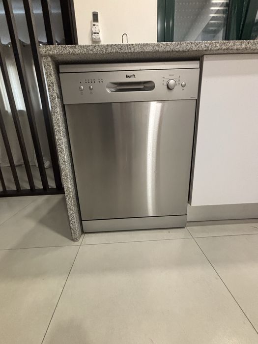 Máquina Lavar Loiça KUNFT 12 Conjuntos – Como Nova