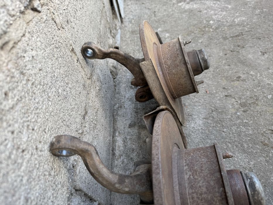 Поворотный кулак ступица цапфа Ваз 2101-2106-2107