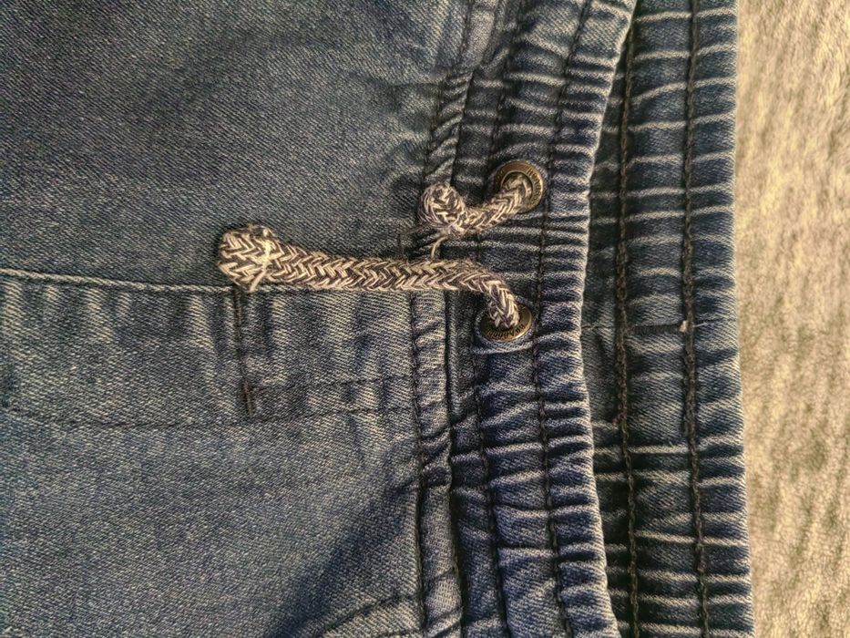 Spodnie jeansowe 122