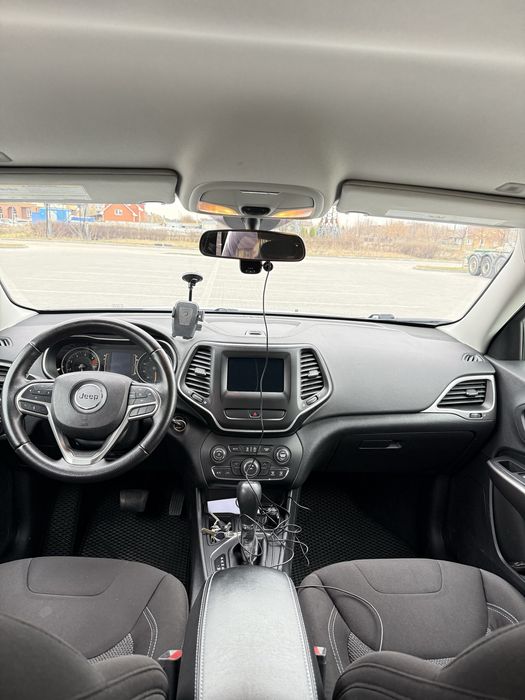 Jeep  Cherokee 2019 2.4
