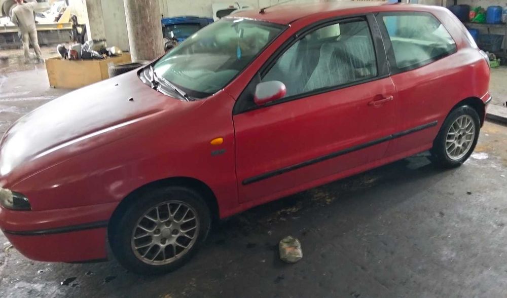 Fiat Bravo para peças