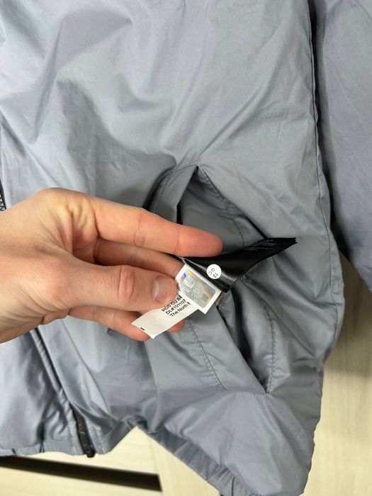 The north face 550 двосторонній мікропуховик/куртка, розмір м