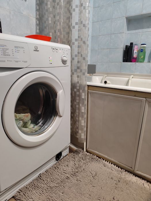 Аренда! Сдам комнату с лоджией в квартире, ж/м Красный Камень