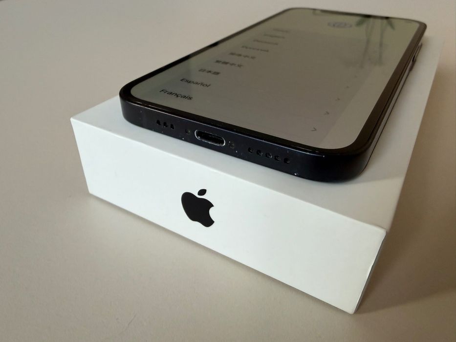 iPhone 12 64 GB Black