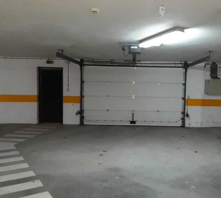 Lugares de garagem - Porta de Viana para arrendar