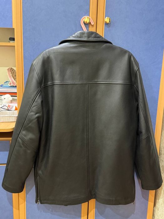 Чоловіча шкіряна куртка