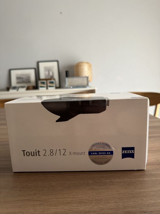 Zeiss Touit 12mm f2.8 - Fujifilm X Fit