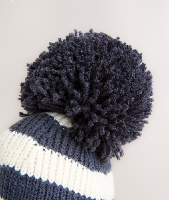 Зимова шапка Next (нова)