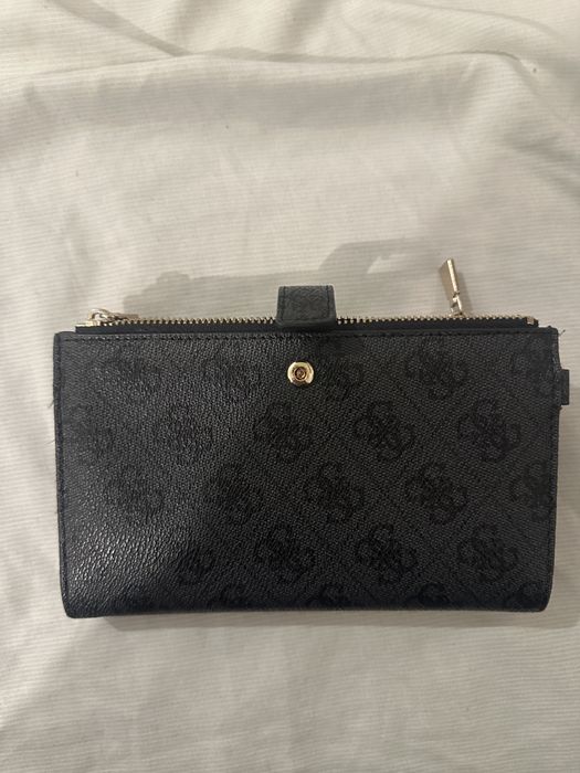 Carteira guess como nova