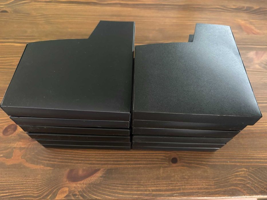 12x Osłonki na kartridże Nintendo NES – czarne obwoluty