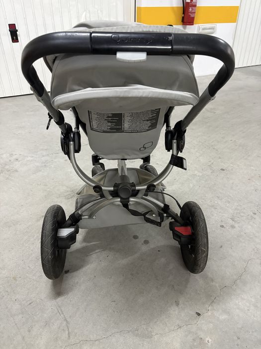 Vendo carrinho de passeio Quinny Buzz