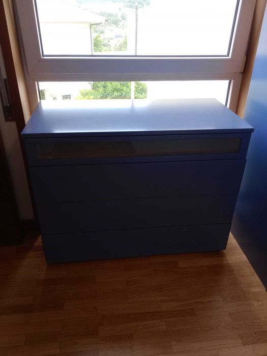 Conjunto de quarto cómoda, roupeiro, cabeceira e mesinhas de cabeceira