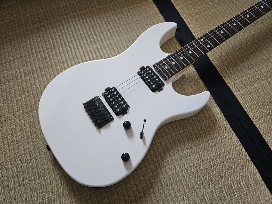 Gitara FGN Odyssey BOS2RHH Snow White Japan FujiGen