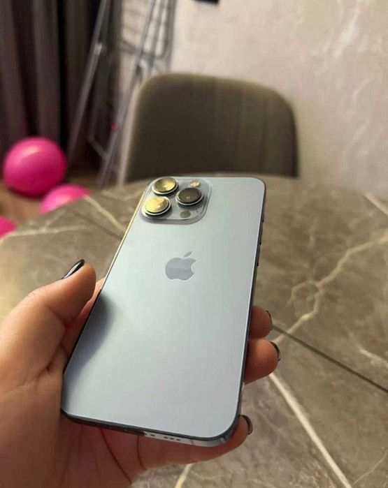 Продам iPhone 13 pro 256