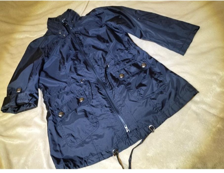 Куртка вітровка-нова.Шикарна))