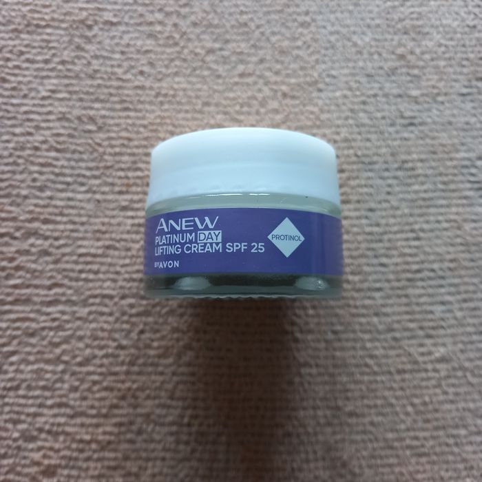 Avon Anew Platinum krem na dzień z protinolem 15 ml