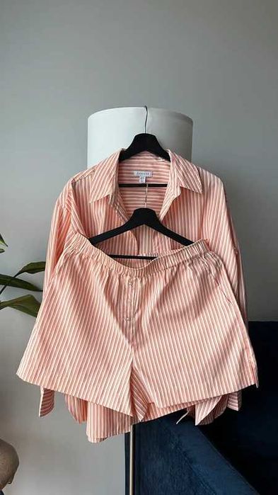 Komplet letni Topshop w paski – oversized koszula i szorty