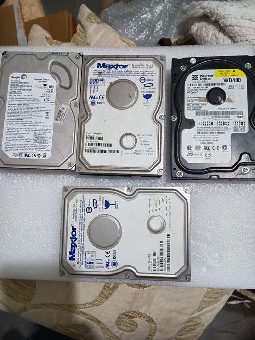 Tudo junto 50€ RAM discos e leitor DVD placa gráfica router  placa de