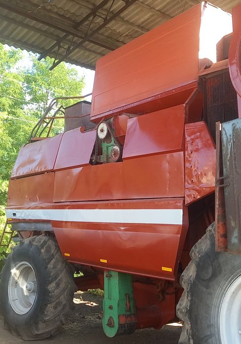 Комбайн Дон 1500