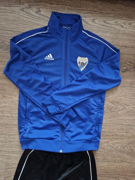 Dres Adidas 152 cm - z logo miejscowego klubu