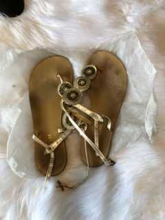 sandalias douradas 37 accessorize