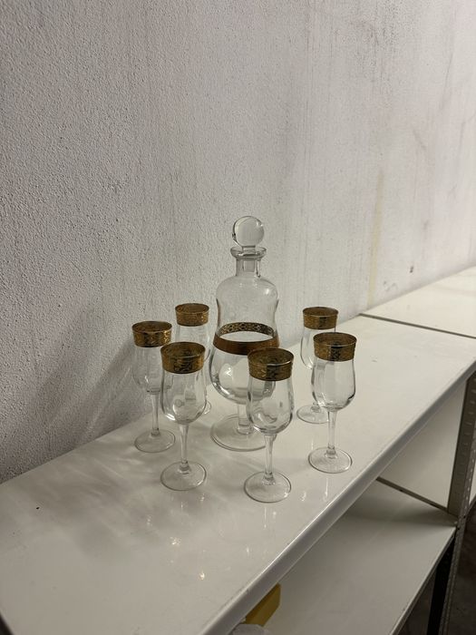 Conjunto de 6- copos + garrafa de vidro