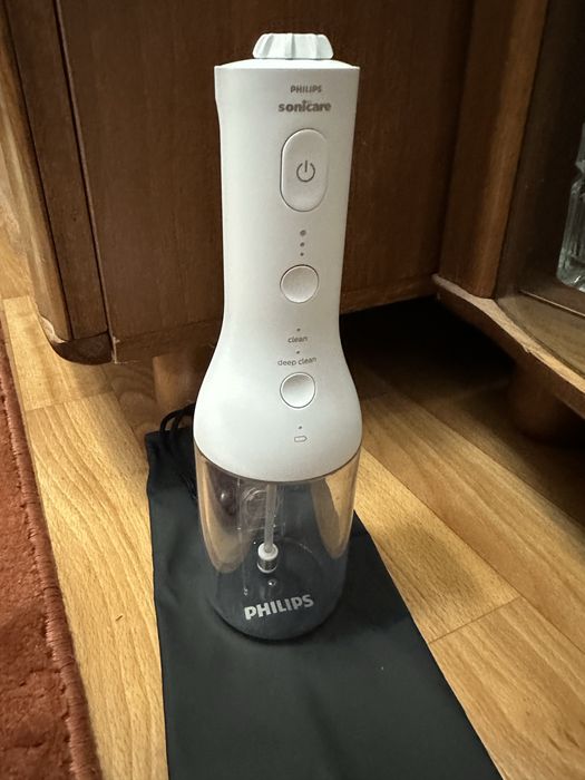 Іригатор philips sonicare 3000