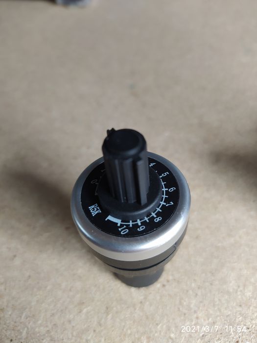 Potenciómetro novo425816089722900481