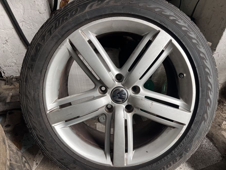 Комплект дисков на фольксваген туарег r20