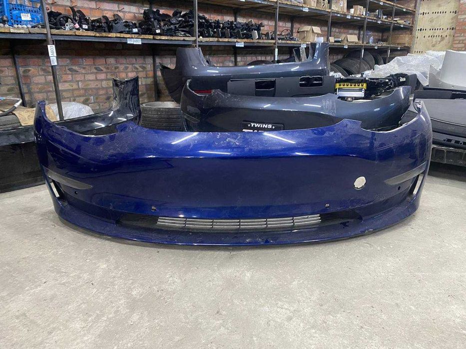 Бампер ОРИГІНАЛ Tesla Model 3 2018- Розбірка