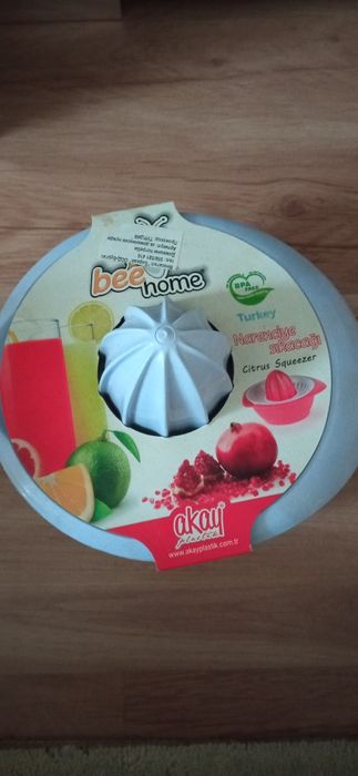 Приладдя та посуд для кухні