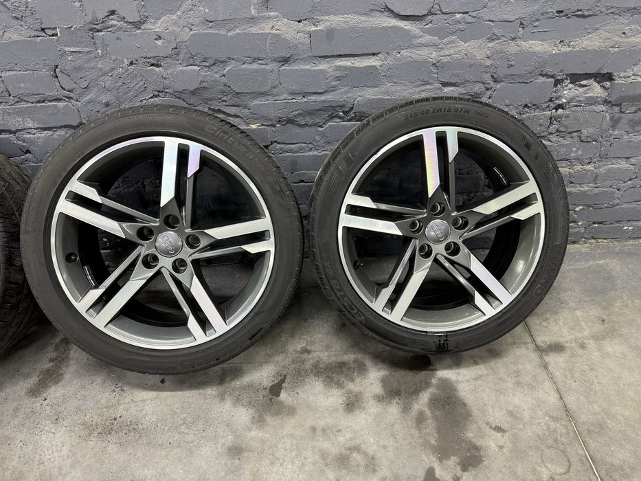 Диски Audi A4 B9 / A5 R18 ET40 8J 5*112