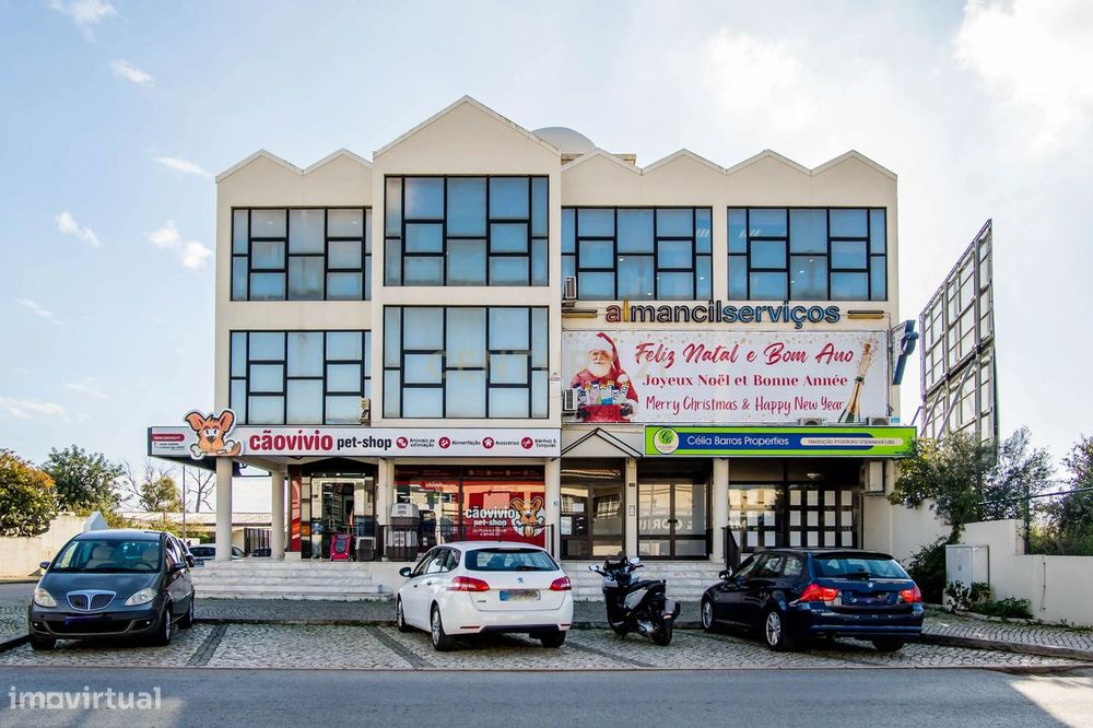 Espaço Comercial Com 280M2 No Centro De Almancil