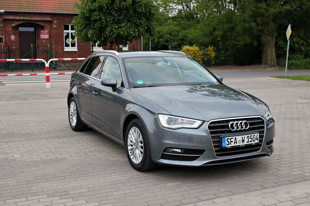 Audi A3 Sportback ** Bi Xenon LED * Póskóry * Serwisowana * Bezwypadkowa * z Niemiec **
