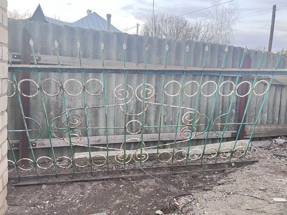 Решітка металева