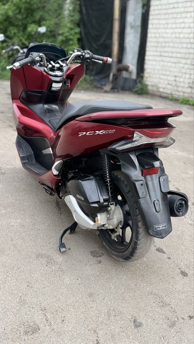 Максі-скутер HONDA PCX 150 KF30 2019 рік