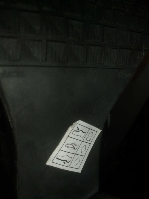 Buty zimowe damskie 38 kozaki 37