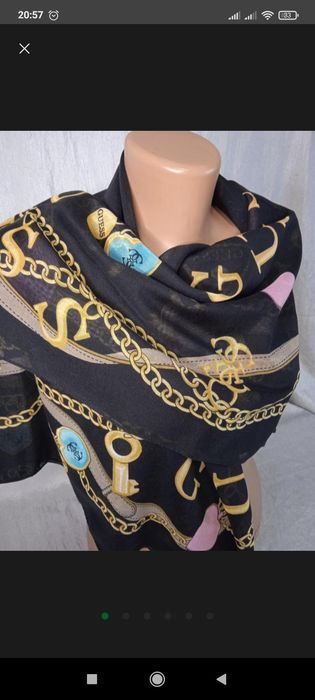 Платок большой бренд оригинал Guess