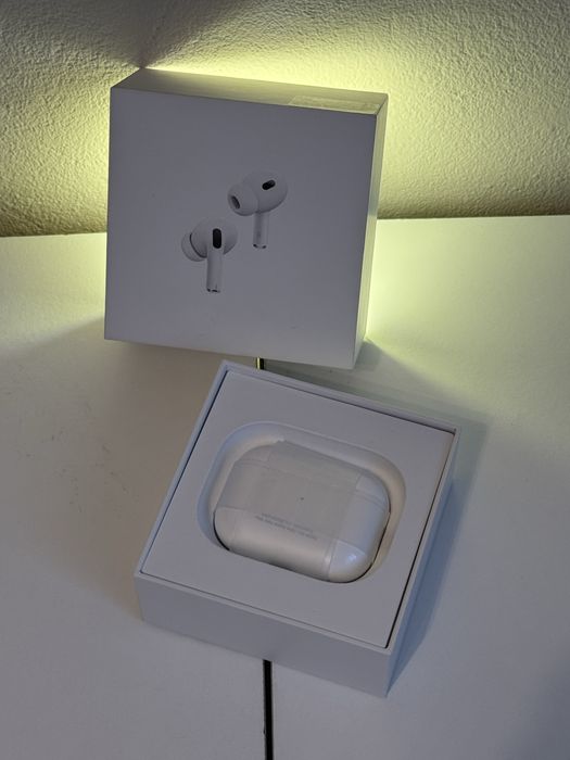 Słuchawki dokanałowe APPLE AirPods Pro II ANC Wodoodporne Biały/ USB-C